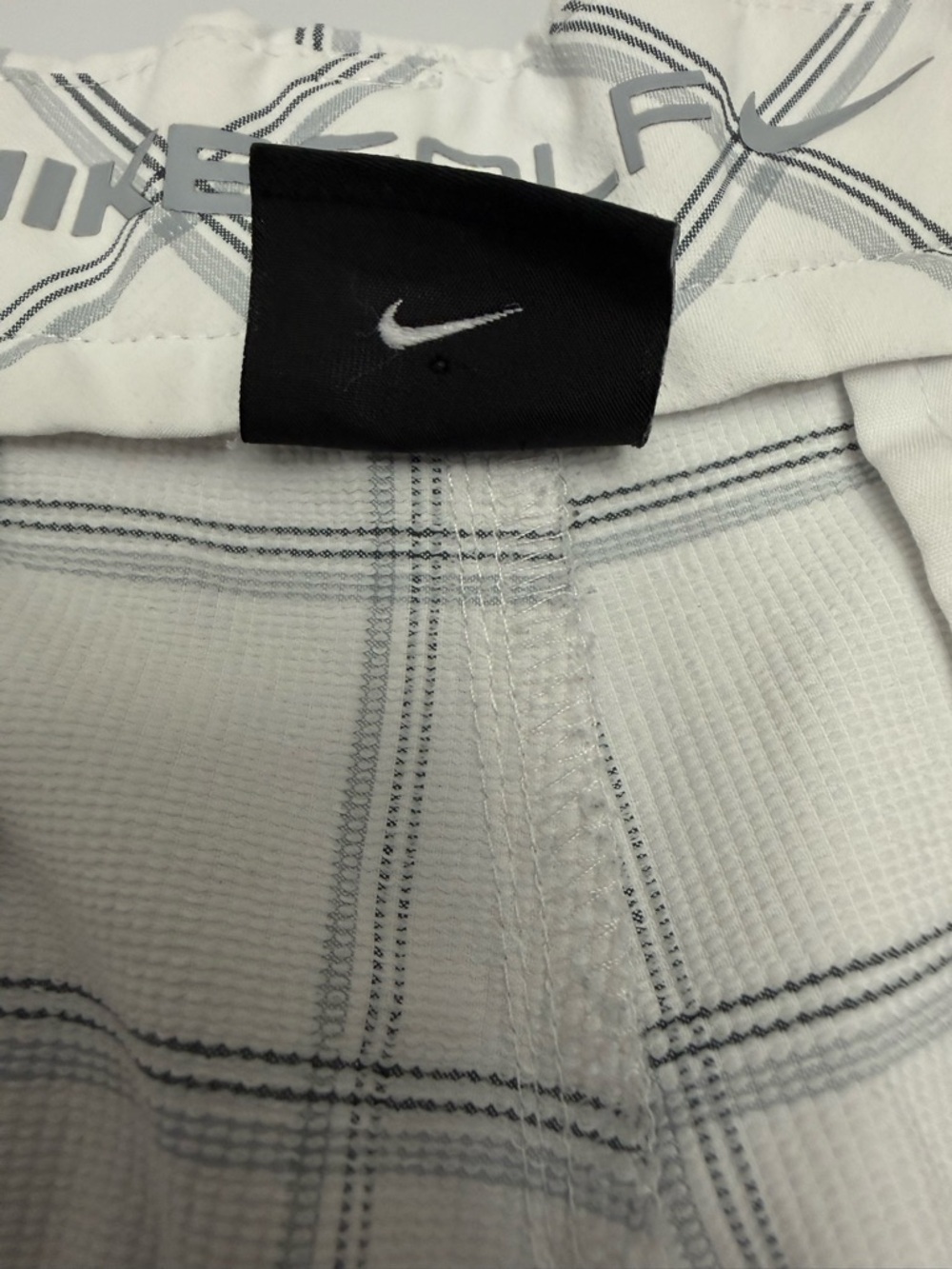 Nike Golf Dri-Fit Plaid Shorts Mens 36 White Gray Performance Stretch - Picture 8 of 13
